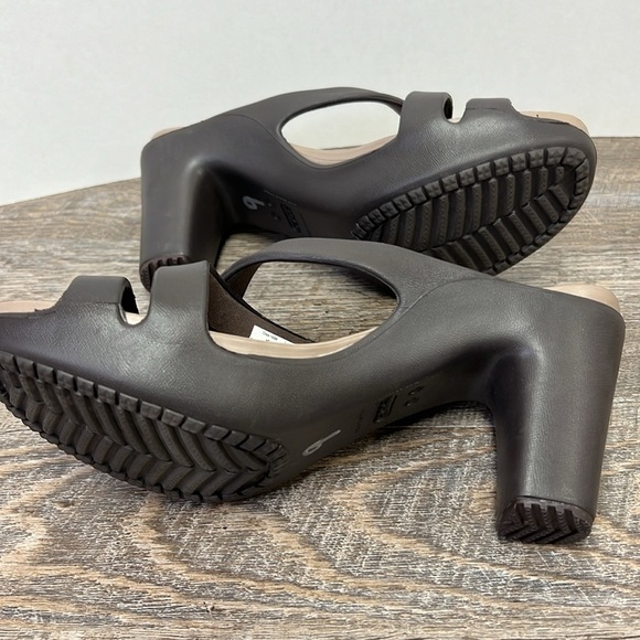 Crocs CYPRESS IV Platform Heeled Sandals Size 8 - Picture 6 of 9